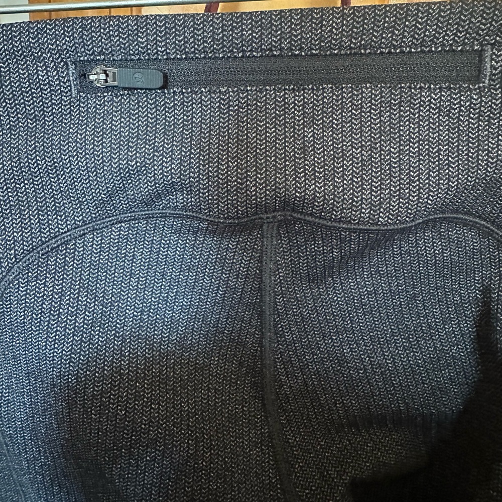Lululemon Speed Up Tight 28" Size 4 Luxtreme Knit Heathered Black Herringbone - Picture 9 of 16